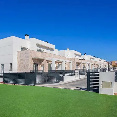 Дом отдыха Duplex Breezes Aguas Nuevas Торевьиа